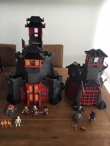 Playmobil Groot Drakenkasteel + Geheime Drakenburcht beschikbaar voor biedingen