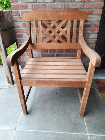 4 tuinstoelen in stevig hout: teak beschikbaar voor biedingen