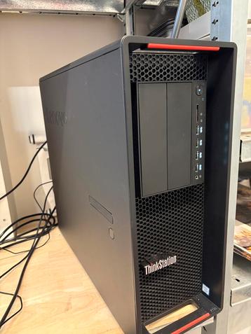 Professionele degelijke PC of server Lenovo P720 beschikbaar voor biedingen