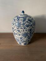 Chinese vaas met fijne blauwe tekening, Ophalen, Blauw, Aardewerk of Porselein, Zo goed als nieuw