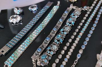 armbanden Dyrberg Kern beschikbaar voor biedingen