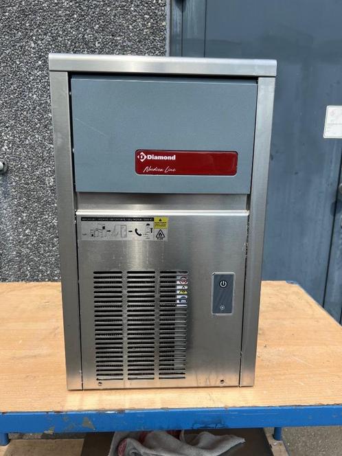Ijsblokjesmachine Diamond, Zakelijke goederen, Horeca | Keukenapparatuur, Koelen en Vriezen, Gebruikt, Ophalen of Verzenden