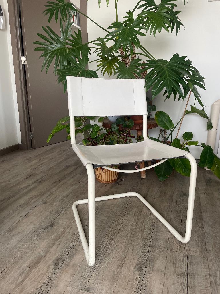 2 stoelen Marcel Breuer, Maison & Meubles, Chaises, Utilisé, Cinq, Six Chaises ou plus, Cuir, Métal, Blanc, Enlèvement