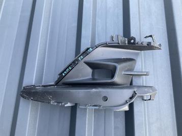 Bumper Grill Mistlamp Renault Clio 519-24 261A01365R RE-2104 beschikbaar voor biedingen