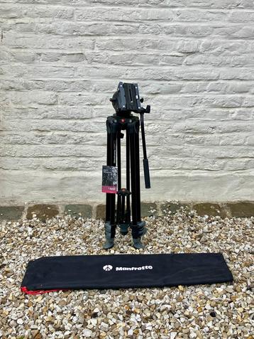 Manfrotto MVT502AM Videostatief + MVH500A Fluid Head + Tas beschikbaar voor biedingen