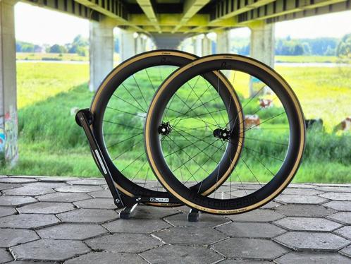 Hollowgram R45 Carbon Wielset//Shimano//Met banden!//Nieuw!, Fietsen en Brommers, Fietsonderdelen, Nieuw, Racefiets, Wiel, Ophalen of Verzenden