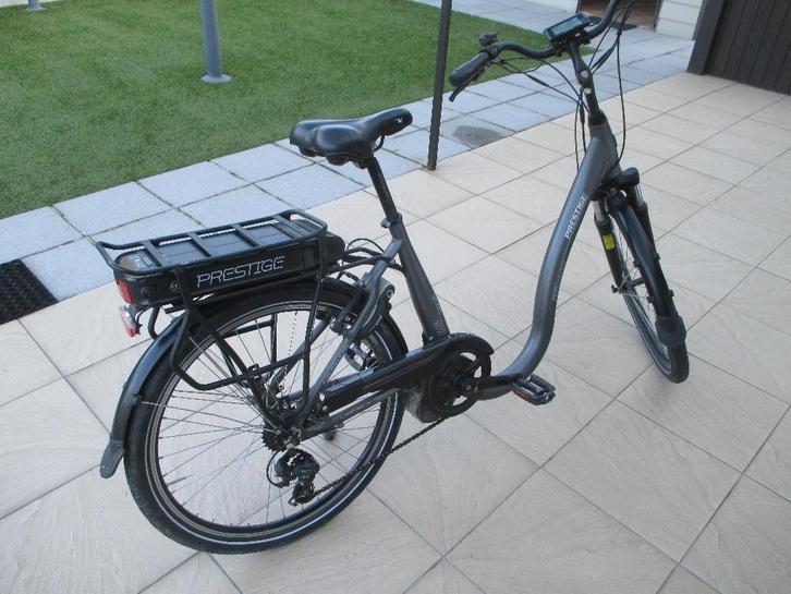 elektrische damesfiets, Fietsen en Brommers, Fietsen | Dames | Damesfietsen, Gebruikt, Overige merken, (Extra) lage instap, Versnellingen