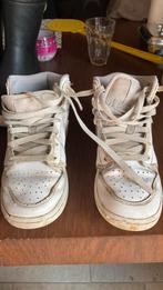 Nike jordan maat 36, Kleding | Heren, Schoenen, Wit, Ophalen of Verzenden, Zo goed als nieuw, Sneakers