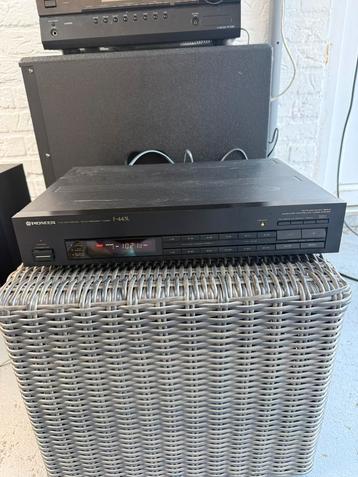Pioneer tuner F-443L vintage beschikbaar voor biedingen