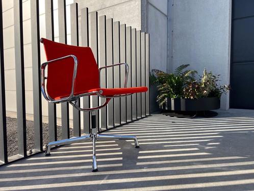 VITRA EAMES EA108 STOEL - GROOT AANTAL, Huis en Inrichting, Stoelen, Zo goed als nieuw, Metaal, Stof, Rood, Verzenden
