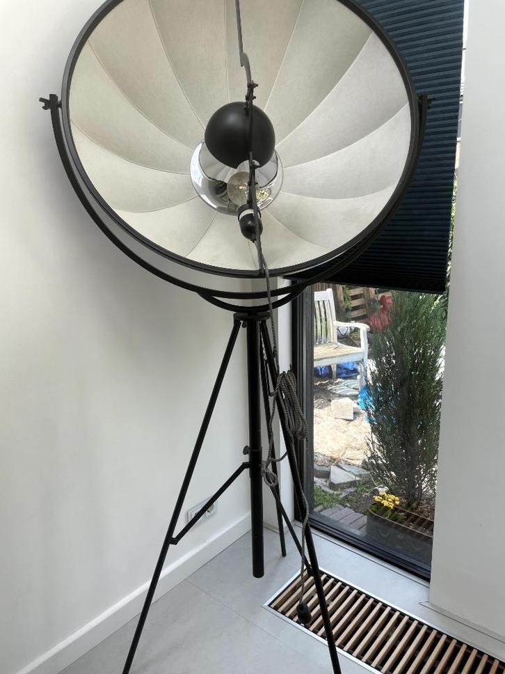 Pallucco Fortuny Vloerlamp, Huis en Inrichting, Lampen | Vloerlampen, Gebruikt, 200 cm of meer, Metaal, Stof, Ophalen