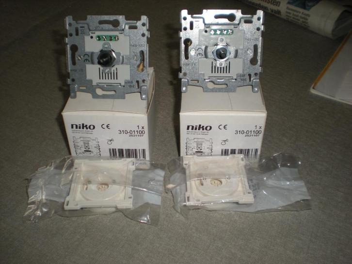 schakelaar dimmer . 118625 + Differentieelschakalaar, Doe-het-zelf en Bouw, Elektriciteit en Kabels, Nieuw, Schakelaar, Ophalen of Verzenden