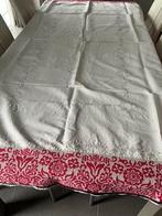 Tafelkleed Jacquard vintage, rood en wit, Enlèvement ou Envoi, Comme neuf, Rectangle, Intérieur