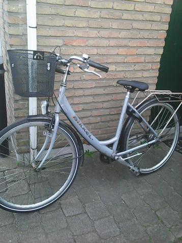 damesfiets bikkel 28 inch aluminium beschikbaar voor biedingen