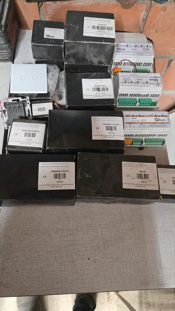 Qbus domotica modules, Doe-het-zelf en Bouw, Elektriciteit en Kabels, Nieuw, Overige typen, Ophalen