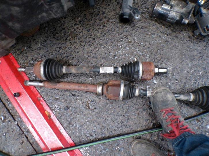 Cardan gauche Fiat Scudo 3 2.0JTD 106kw 2022 LP/15303, Auto-onderdelen, Remmen en Aandrijving, Fiat, Gebruikt, Ophalen of Verzenden