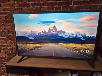 LG 42 inch Smart TV + Chromecast | HDMI/USB | Topstaat beschikbaar voor biedingen