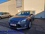 Ford Focus 1.6i Titanium break ac, pdc, +1 j garantie, Auto's, Ford, Euro 5, Stof, 139 g/km, 4 cilinders