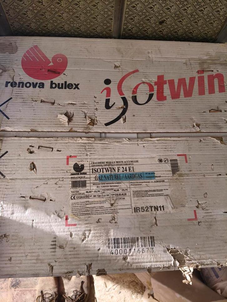 Chaudière mixte l'eau chaude et chauffage, Bricolage & Construction, Chauffage & Radiateurs, Enlèvement