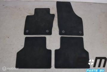 Set vloermatten Audi Q3 8U 8U1863691 beschikbaar voor biedingen