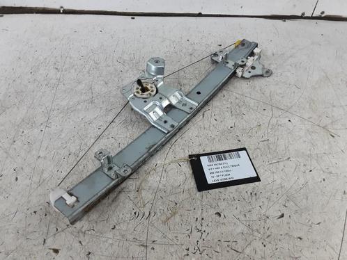RAAMMECHANIEK RECHTS VOOR Nissan Micra (K14), Auto-onderdelen, Ruiten en Toebehoren, Nissan, Gebruikt