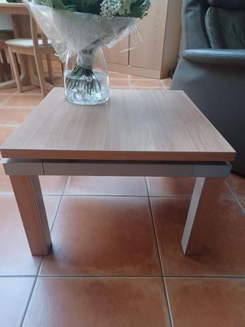 salontafel hout en alu afwerking 60/60