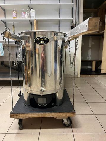 Braumeister 50 Litres + concasseurs + extras beschikbaar voor biedingen