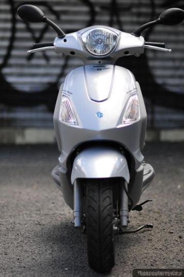 Piaggo FLY 125 beschikbaar voor biedingen