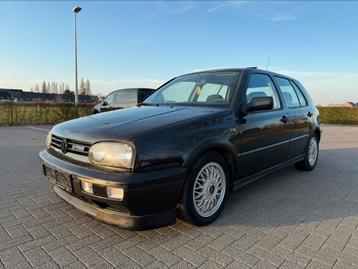 Volkswagen GOLF 3 VR6 2.8i OLDTIMER OBD1, Auto's, Voorwielaandrijving, Stof, Zwart, 128 kW