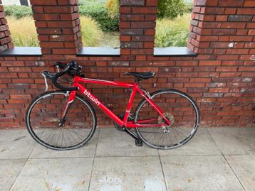 kinder racefiets beschikbaar voor biedingen