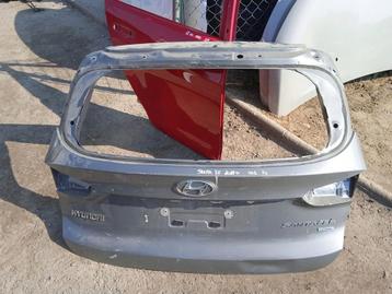 Hyundai Santa Fe IV achterklep beschikbaar voor biedingen