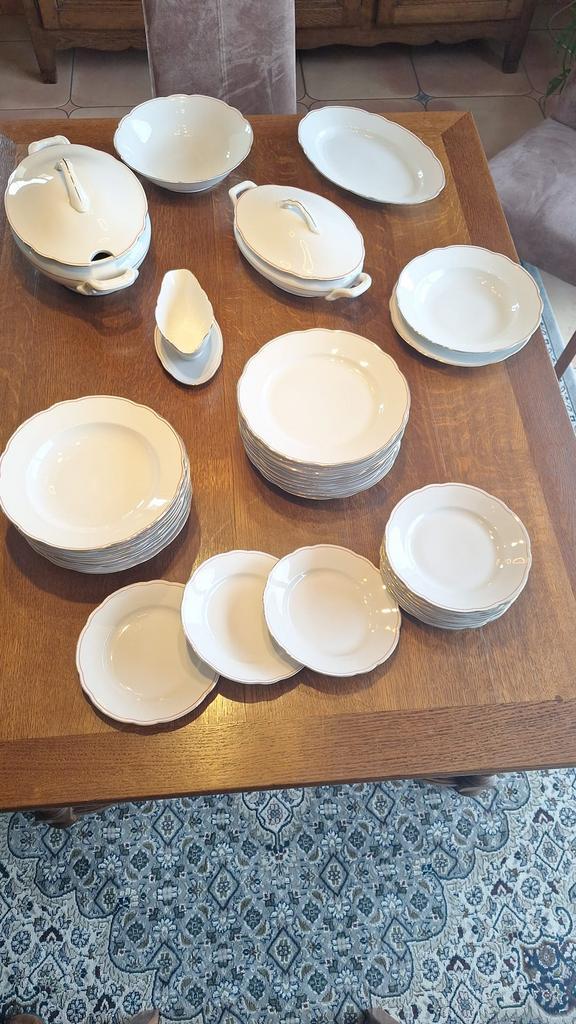 Servies in porselein 39 stuks, Antiek en Kunst, Antiek | Servies compleet, Ophalen