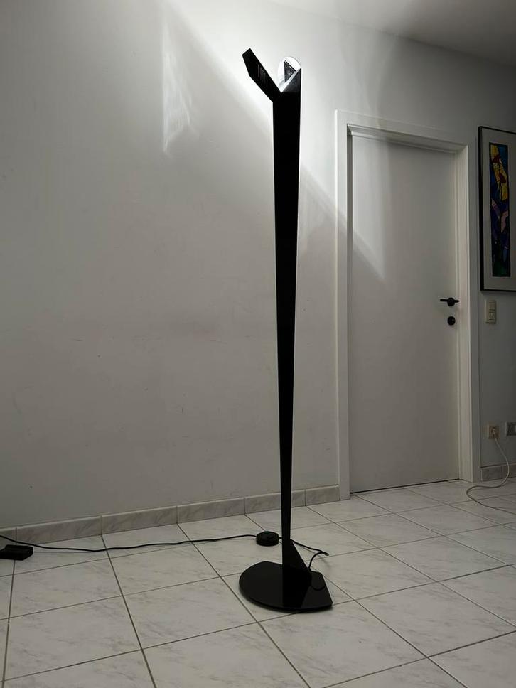Vintage Italiaanse vloerlamp 'Nun Terra' Micron postmodern, Huis en Inrichting, Lampen | Vloerlampen, Gebruikt, 150 tot 200 cm