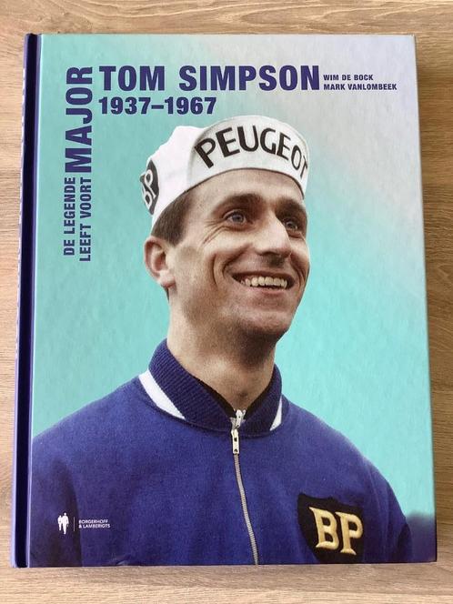 Major Tom Simpson, 1937-1967, Livres, Livres de sport, Comme neuf, Course à pied et Cyclisme, Enlèvement ou Envoi