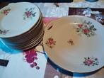 service à dessert petites roses, Enlèvement, Comme neuf, Porcelaine, Autres styles
