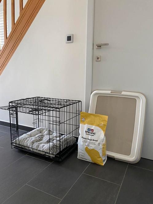Puppy Bench - zoals nieuw - incl. kussen en plasmat, Dieren en Toebehoren, Hondenbenches, Zo goed als nieuw, Ophalen