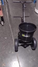 Professionele meststofstrooier, Ophalen