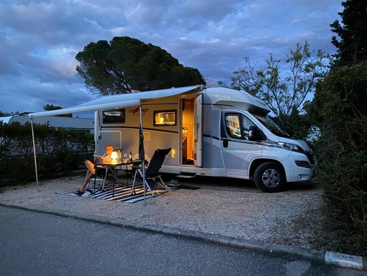 Premium Carthago C-Tourer T143 lightweight (B-rijbewijs) Ful, Caravans en Kamperen, Mobilhomes, Particulier, tot en met 3, Half-integraal
