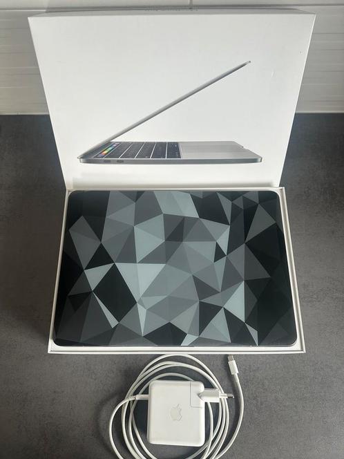 MacBook Pro 13” —512—Zo goed als nieuw —Slechts 49 cycli, Computers en Software, Apple Macbooks, Zo goed als nieuw, MacBook, Azerty