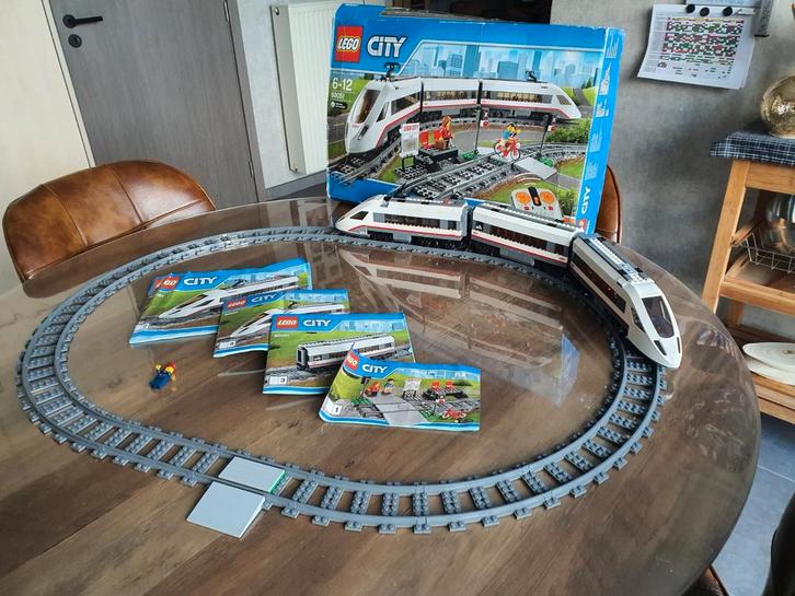 Lego 60051 treinset, Enfants & Bébés, Jouets | Duplo & Lego, Enlèvement