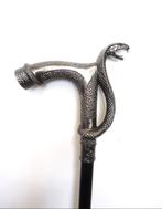 Canne tête de Cobra en métal argenté😎😍🤗🦽🎁😊👍, Antiquités & Art, Art | Autres Art, Wandelstok, Enlèvement ou Envoi