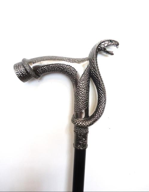 Canne tête de Cobra en métal argenté😎😍🤗🦽🎁😊👍, Antiquités & Art, Art | Autres Art, Enlèvement ou Envoi