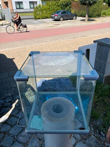 Aquarium, Enlèvement, Utilisé