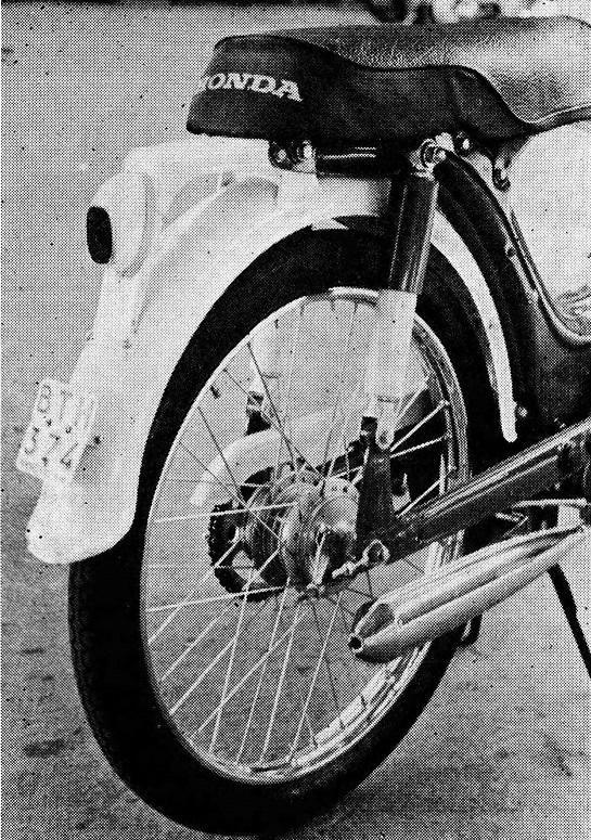 Honda pc50 / ps50 achterlicht-steun, Vélos & Vélomoteurs, Pièces de cyclomoteur | Oldtimers & Ancêtres, Enlèvement