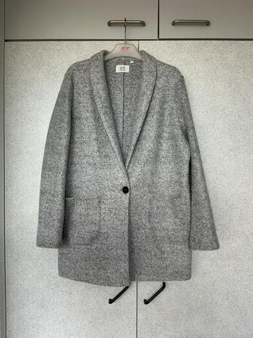 Mantel grijs mt XL merk Q/S beschikbaar voor biedingen