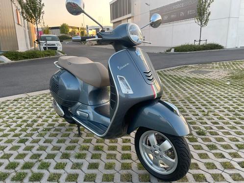 PIAGGIO VESPA 300 * 2016 * CT ok * Garantie, Motoren, Motoren | Piaggio, Bedrijf, Scooter, 12 t/m 35 kW, 1 cilinder, Ophalen