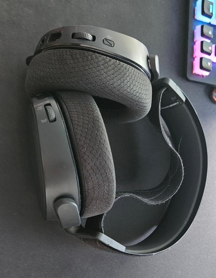 Arctis 7 SteeelSeries draadloze gaming headset, Computers en Software, Headsets, Gebruikt, On-ear, Draadloos, Gaming headset, Inklapbare microfoon