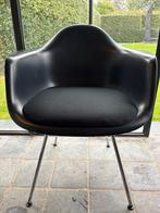 Eames chair, Huis en Inrichting, Stoelen, Ophalen, Zo goed als nieuw