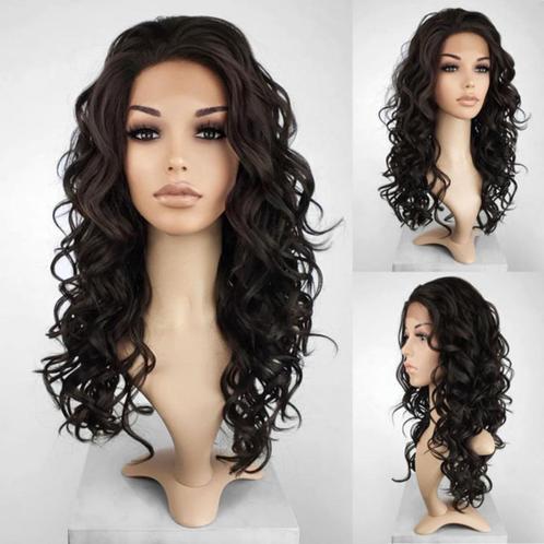 Lace pruik lang haar met krullen model Vogue kleur 4, Handtassen en Accessoires, Uiterlijk | Haarverzorging, Nieuw, Pruik of Haarverlenging
