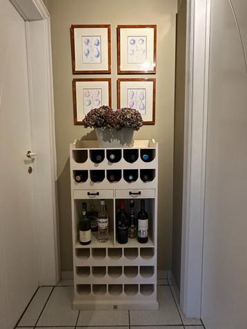 Wijnkastje  -  Wine-cabinet beschikbaar voor biedingen